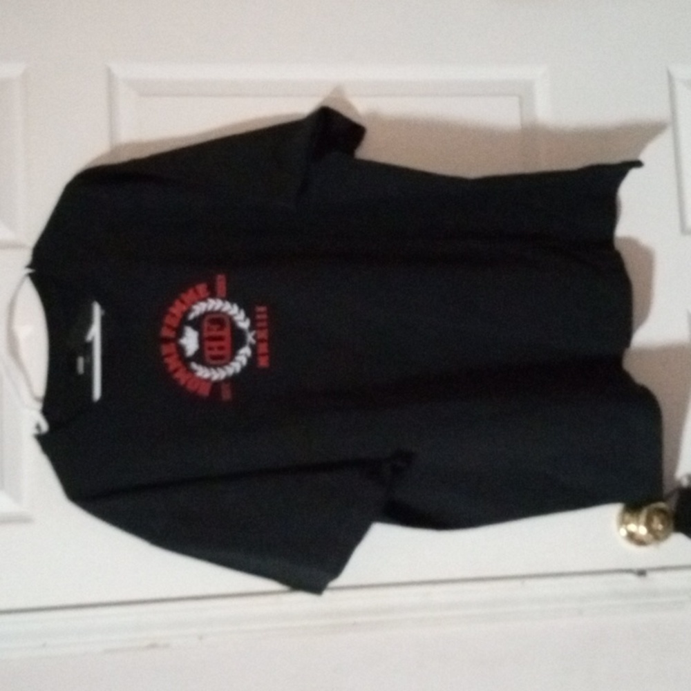 Homme Femme t-shirt embroidered front never worn brand new with tag